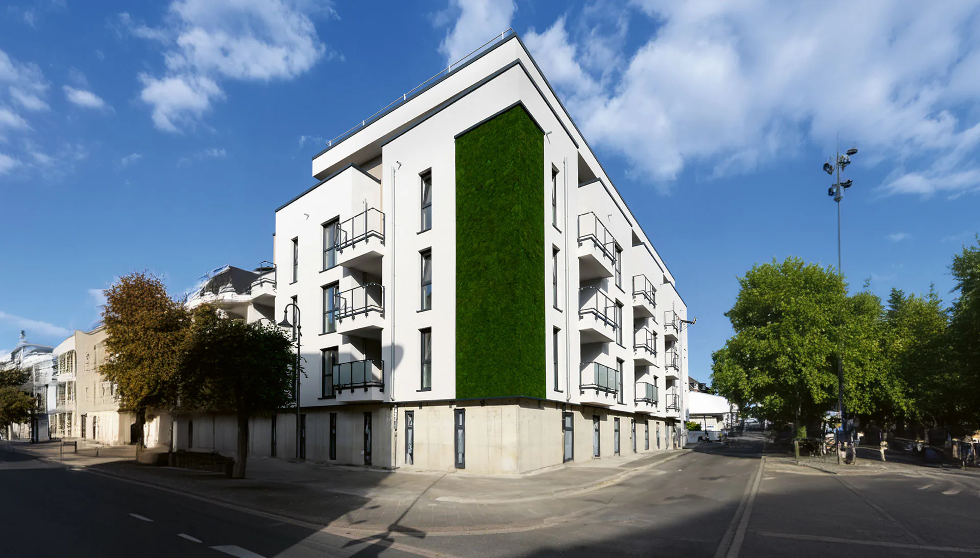 Proyectos de arquitectura sostenible — Vivienda con fachada de musgo