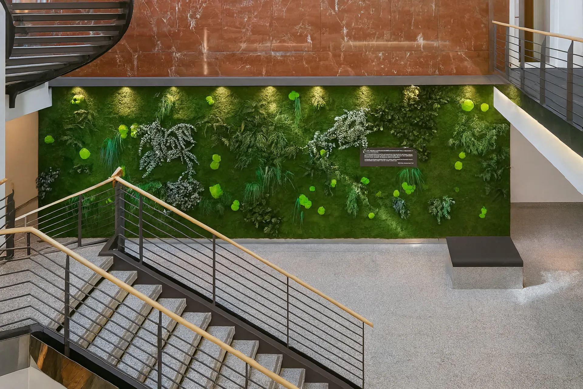 Pared de musgo en la recepción de una oficina, escalera moderna — Vegetación mural de MOOSMOOS