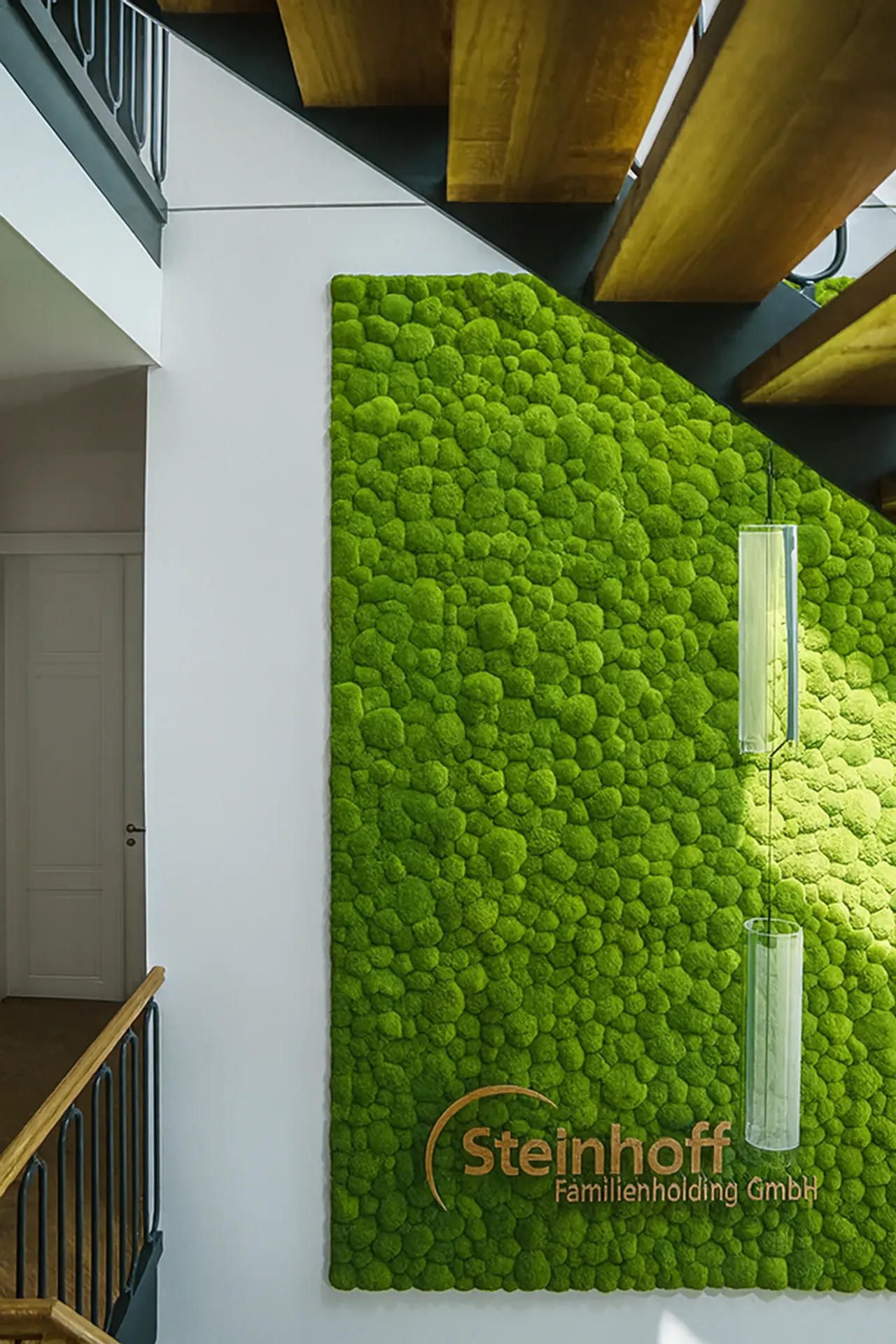 Pared de musgo en la recepción de la oficina de Steinhoff — Vegetación mural de MOOSMOOS